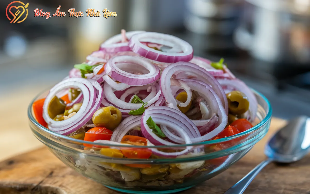 Cách Làm Salad Hành Tây “Siêu Ngon” Cho Bữa Ăn Hoàn Hảo